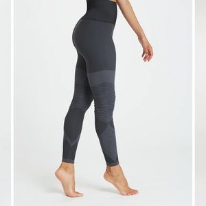 Spanx Look at me Now seamless Moto leggings